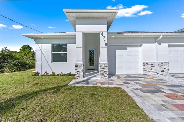 Lehigh Acres, FL 33974,366-368 S LIMERICK AVE