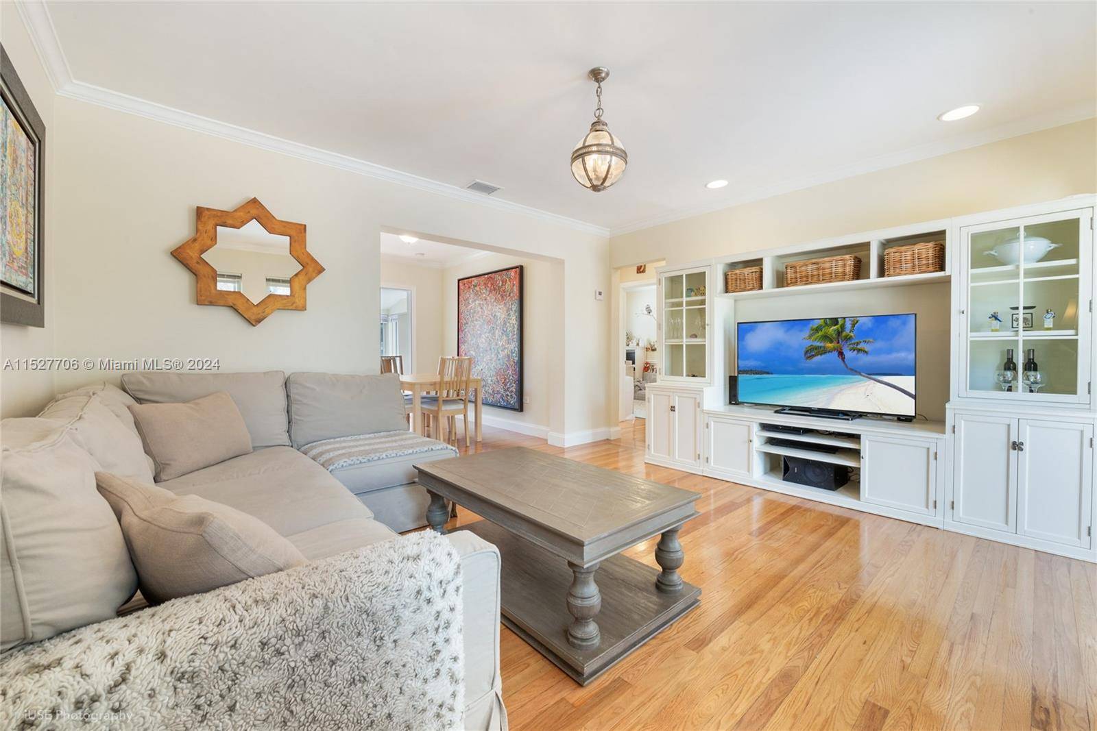 Coral Gables, FL 33134,907 Monterey St