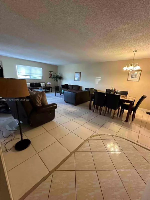 Lauderhill, FL 33313,2061 NW 47th Ter #407