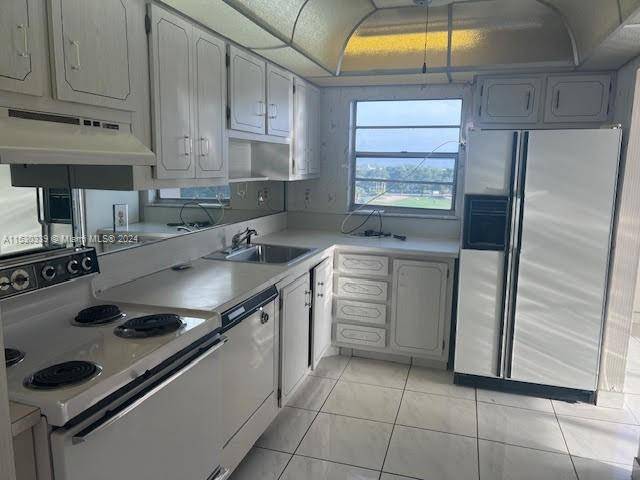 1400 Saint Charles Pl #605, Pembroke Pines, FL 33026