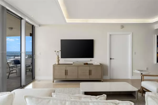 Miami Beach, FL 33139,101 Ocean Dr #907