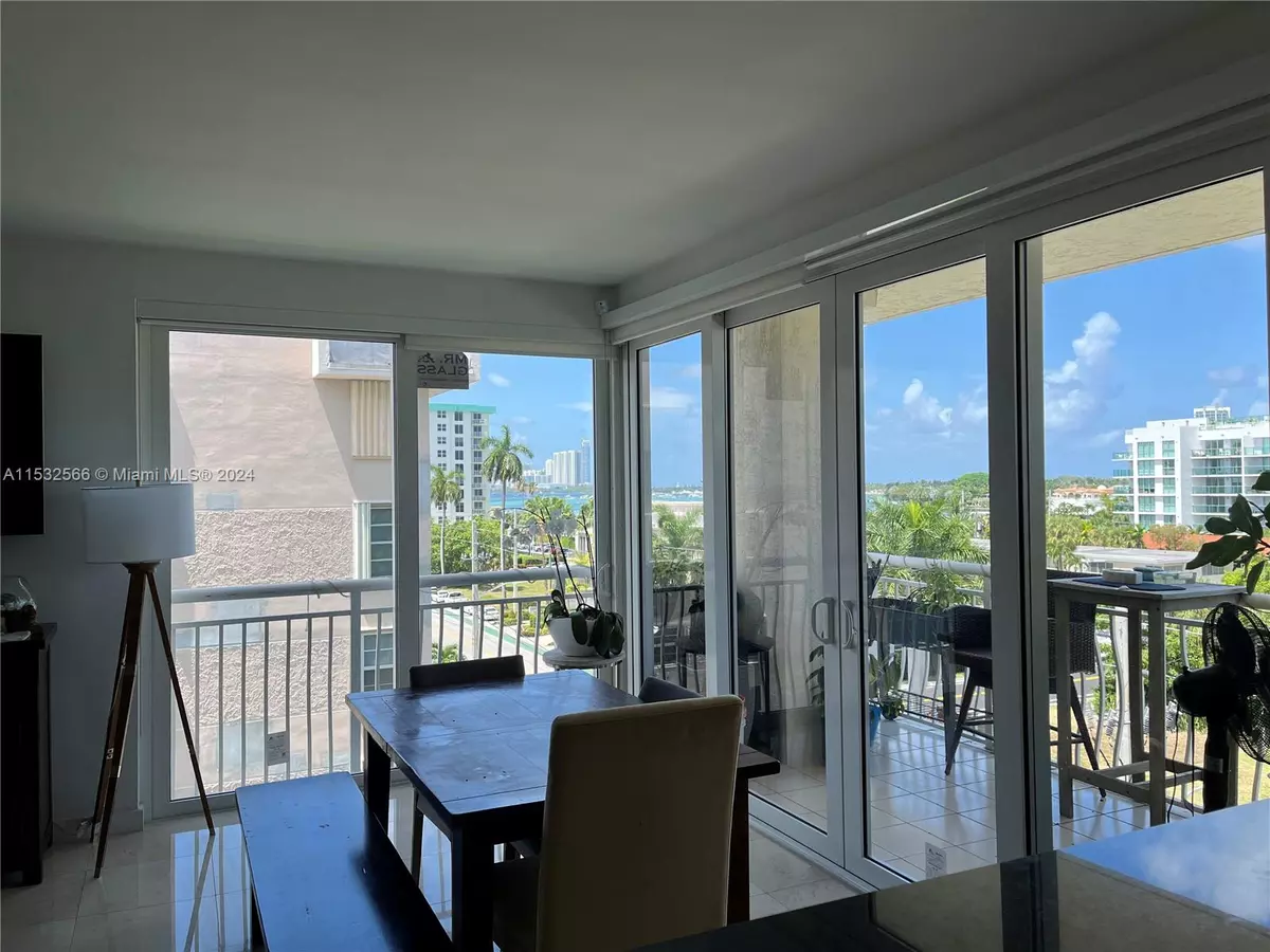 Bay Harbor Islands, FL 33154,10140 W Bay Harbor Dr #501A