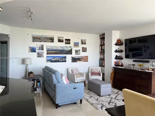 Bay Harbor Islands, FL 33154,10140 W Bay Harbor Dr #501A