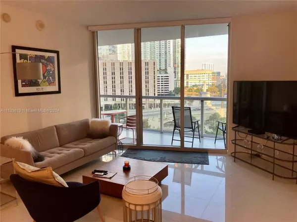 Miami, FL 33131,465 Brickell Ave #906