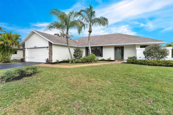 20871 Sugarloaf Ln, Boca Raton, FL 33428