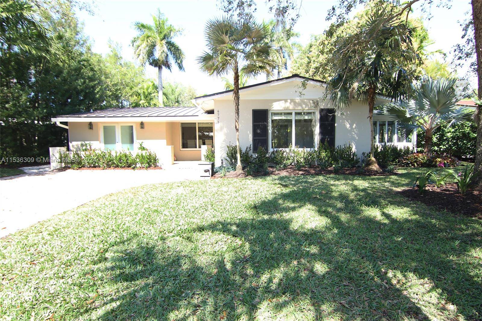 6771 SW 76th Ter, South Miami, FL 33143