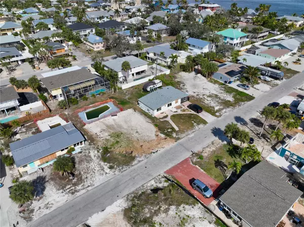 Fort Myers, FL 33931,161 HIBISCUS DR