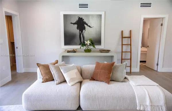 North Miami Beach, FL 33179,2070 NE 187th Dr