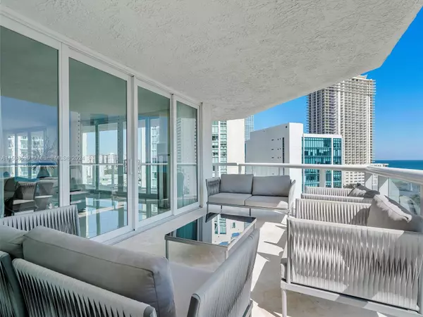 Sunny Isles Beach, FL 33160,16400 Collins Ave #1241