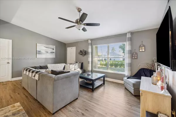 Fort Myers, FL 33916,2873 Blount