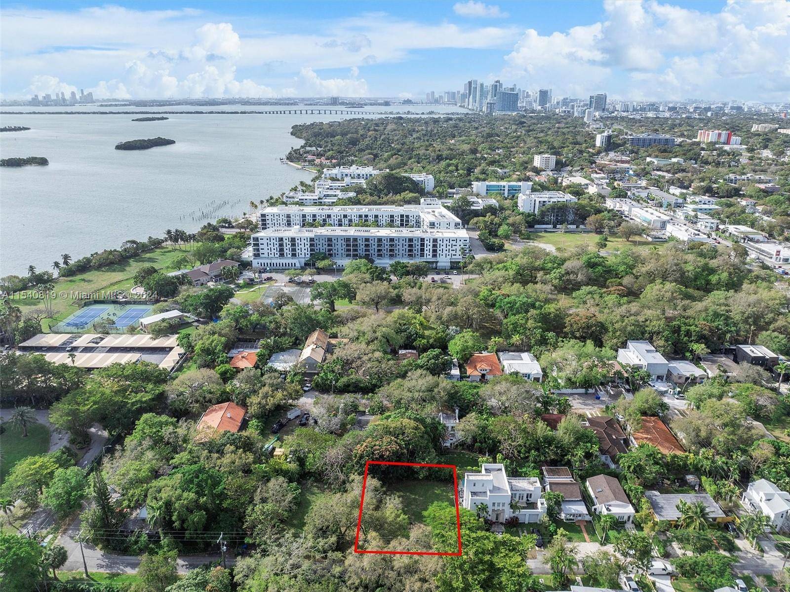 Miami, FL 33138,708 NE 68th St