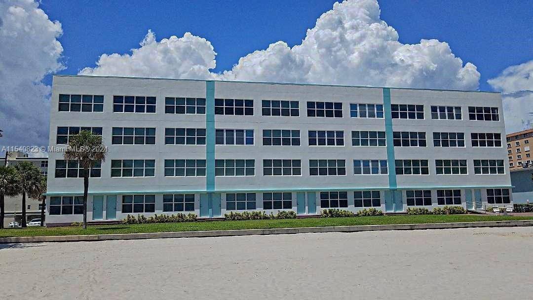 Hollywood, FL 33019,1801 S Surf Rd #2E