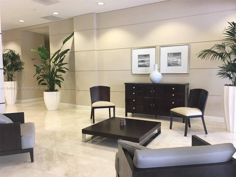 19380 Collins Ave #1515, Sunny Isles Beach, FL 33160