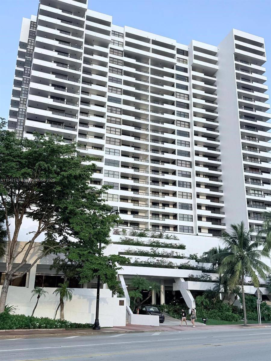 Miami Beach, FL 33140,2555 Collins Ave #506