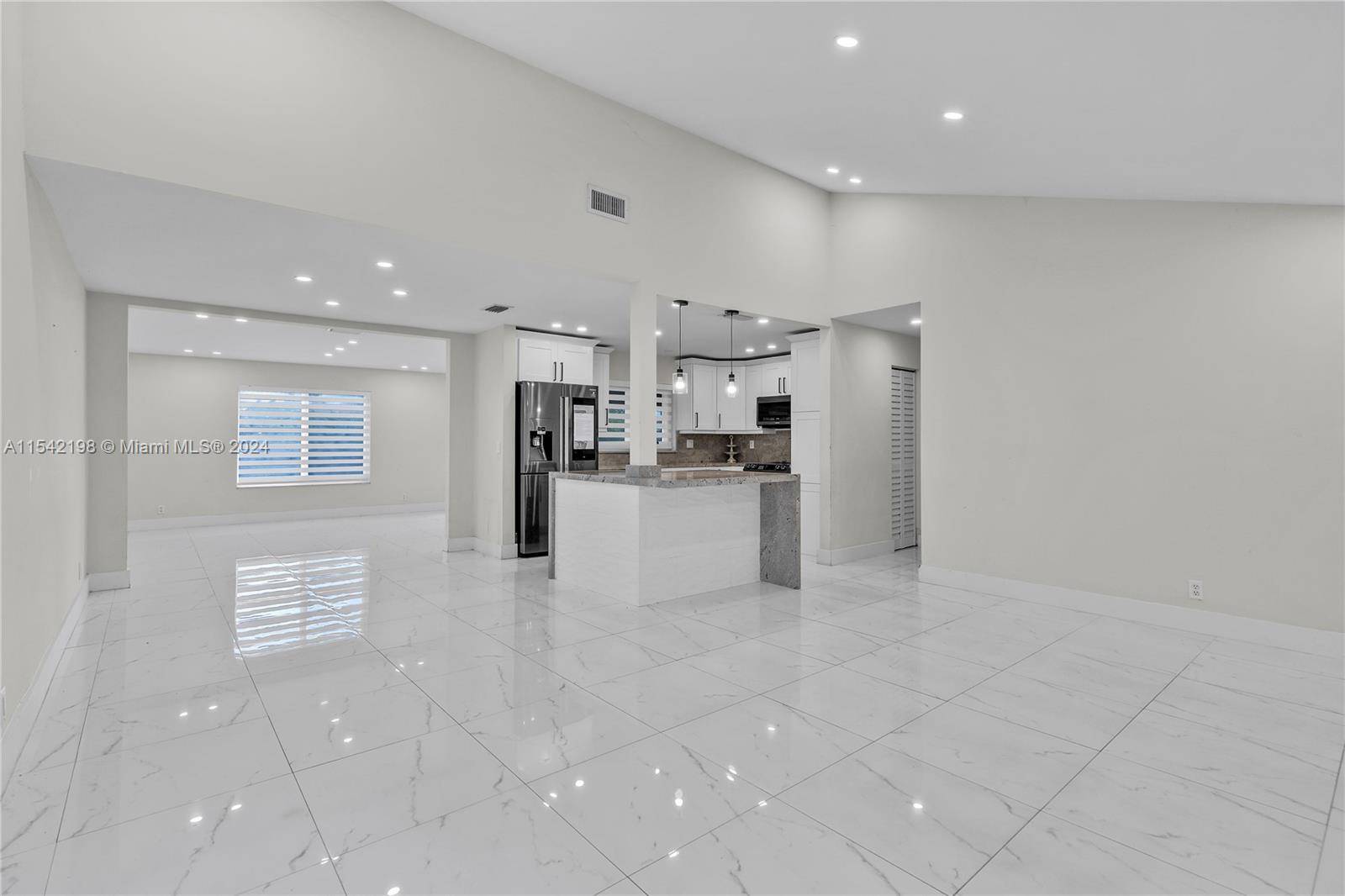 Sunrise, FL 33322,10783 NW 26th St