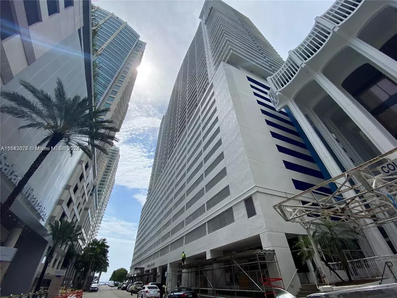 1200 Brickell Bay Dr #3119, Miami, FL 33131