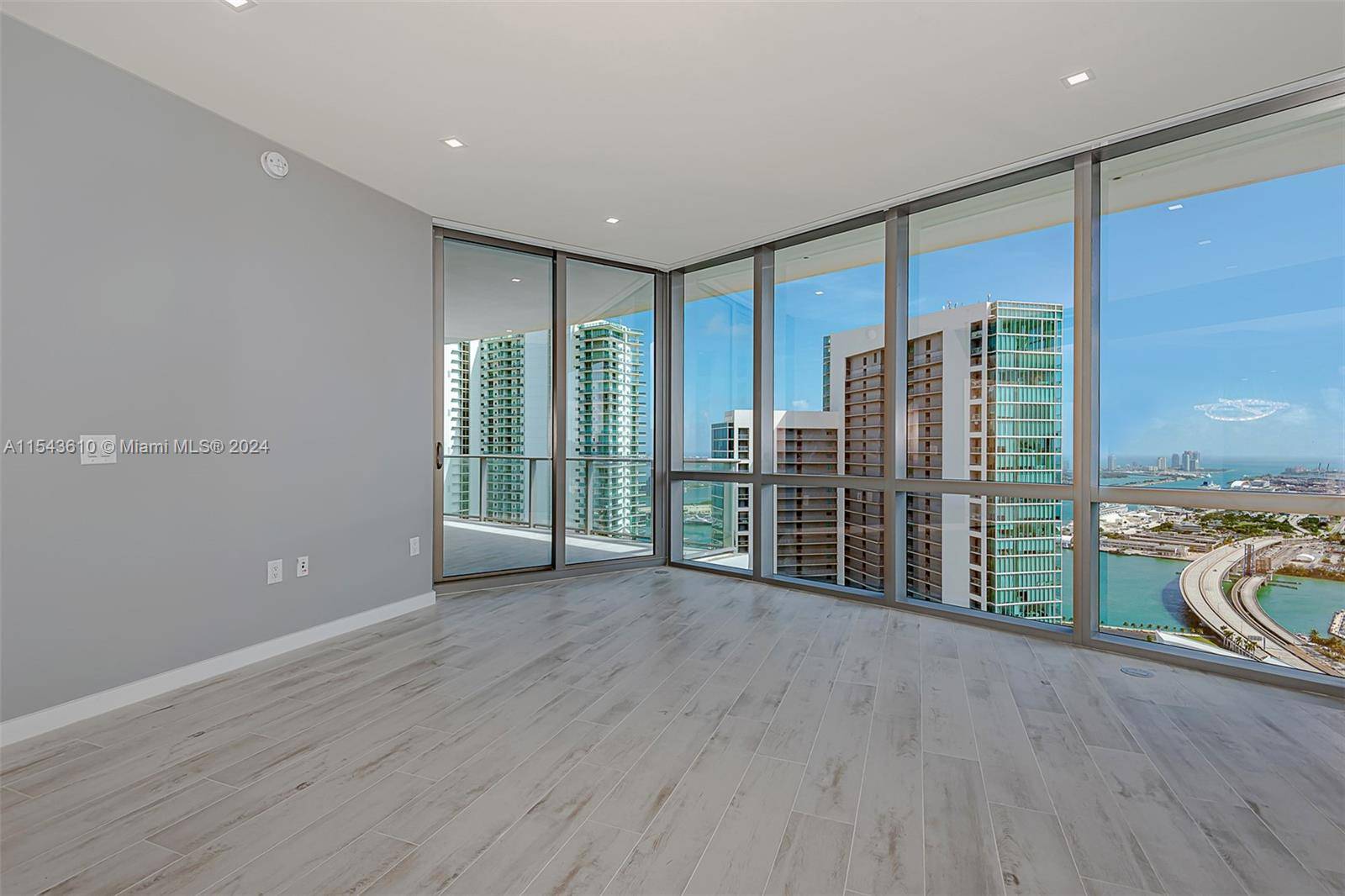 Miami, FL 33132,851 NE 1st Ave #4509