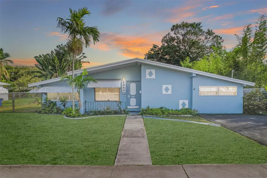 2450 NE 209th Ter, Miami, FL 33180