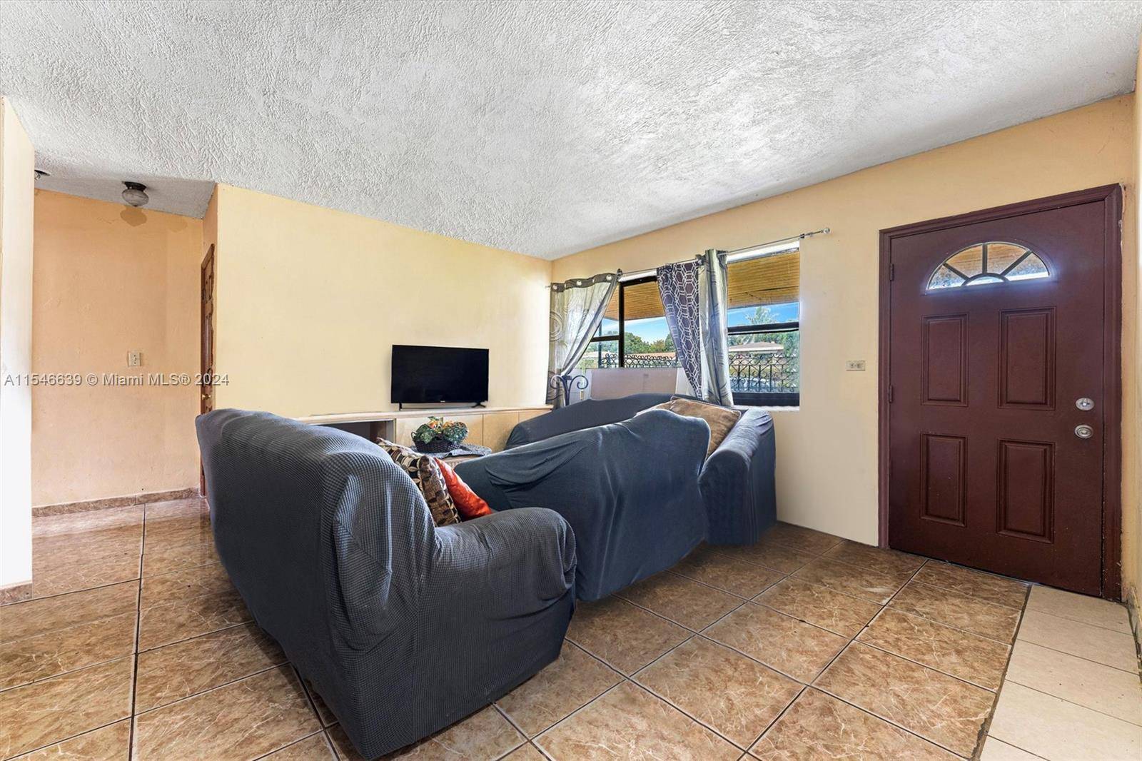 Miami Gardens, FL 33169,19611 NW 7th Ave
