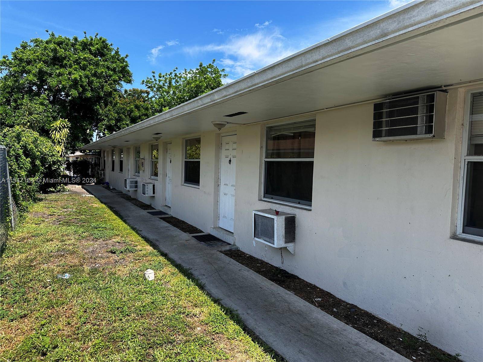 North Miami Beach, FL 33162,15941 NE 18th Pl