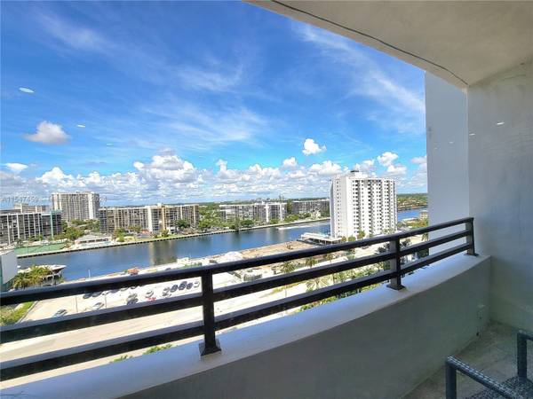 Hollywood, FL 33019,3505 S Ocean Dr #1203