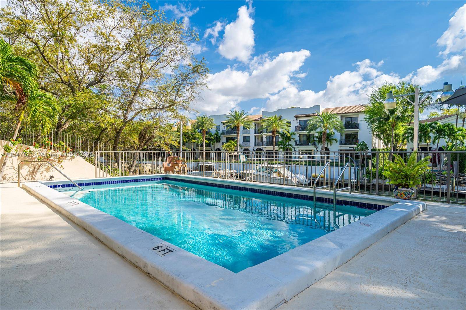 Coral Gables, FL 33146,5201 Orduna Dr #5