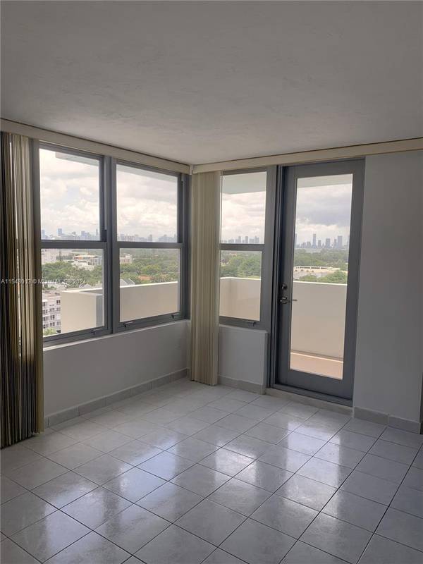 2899 Collins Ave #1522,  Miami Beach,  FL 33140