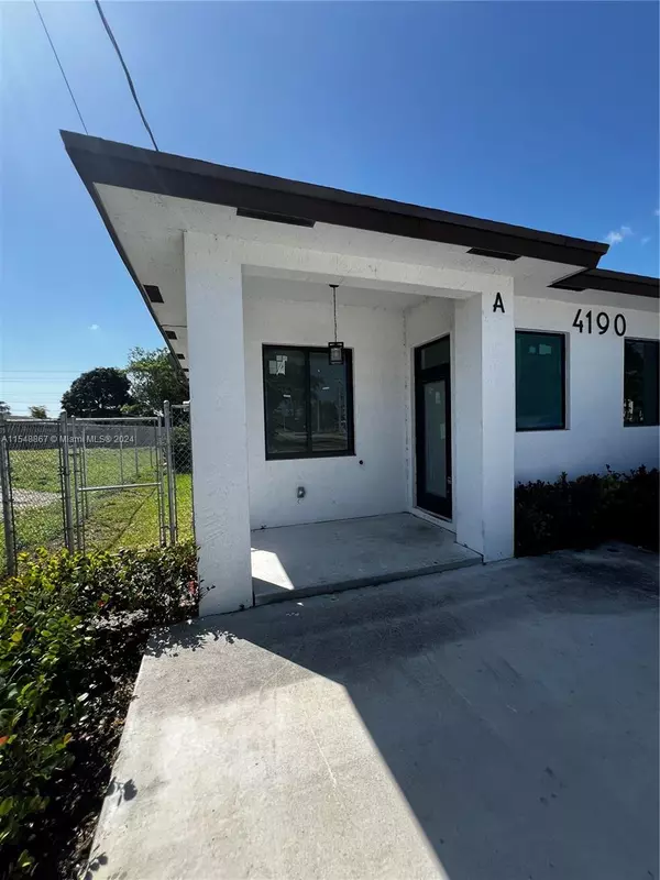 West Park, FL 33023,4190 SW 18 St #2