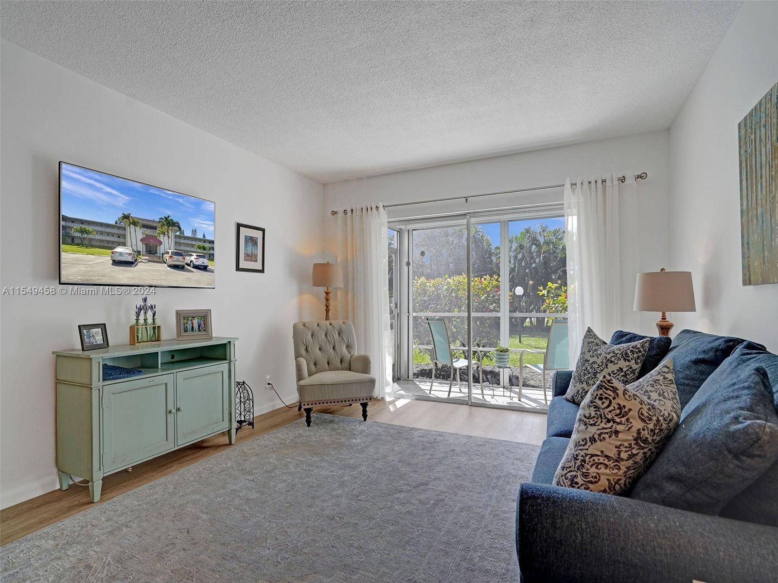 Hollywood, FL 33021,1000 Hillcrest Ct #111