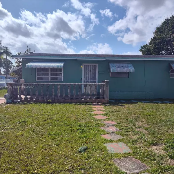 2971 NW 166th St, Miami Gardens, FL 33054