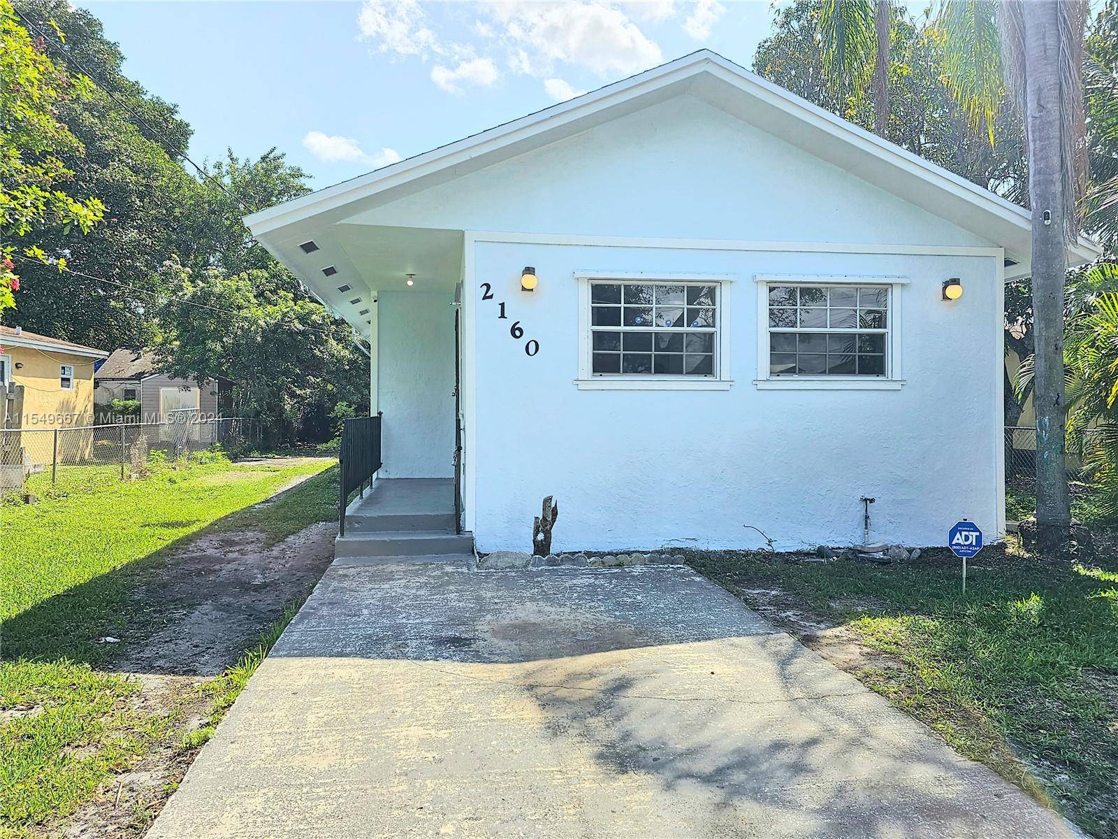 Miami, FL 33142,2160 NW 45th St