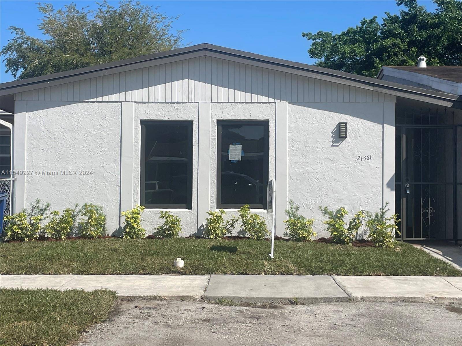 21361 NW 39th Ave, Miami Gardens, FL 33055
