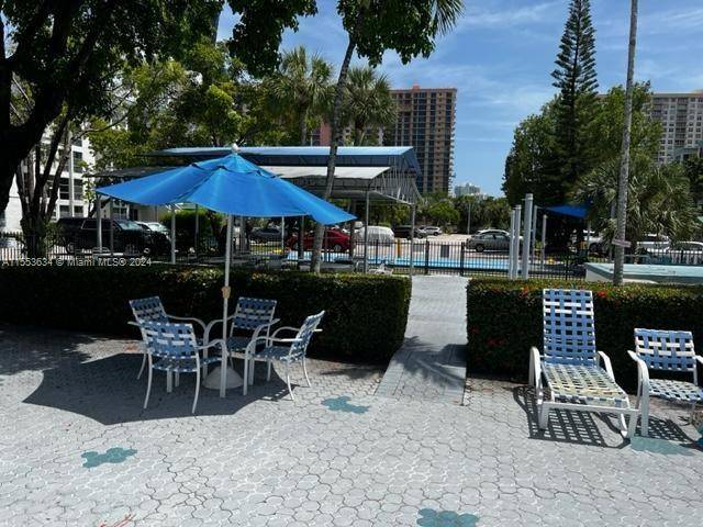 17560 Atlantic Blvd #301, Sunny Isles Beach, FL 33160