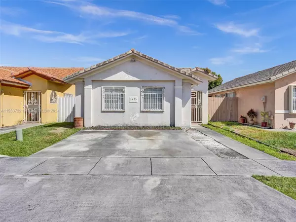 2473 W 72nd Pl, Hialeah, FL 33016