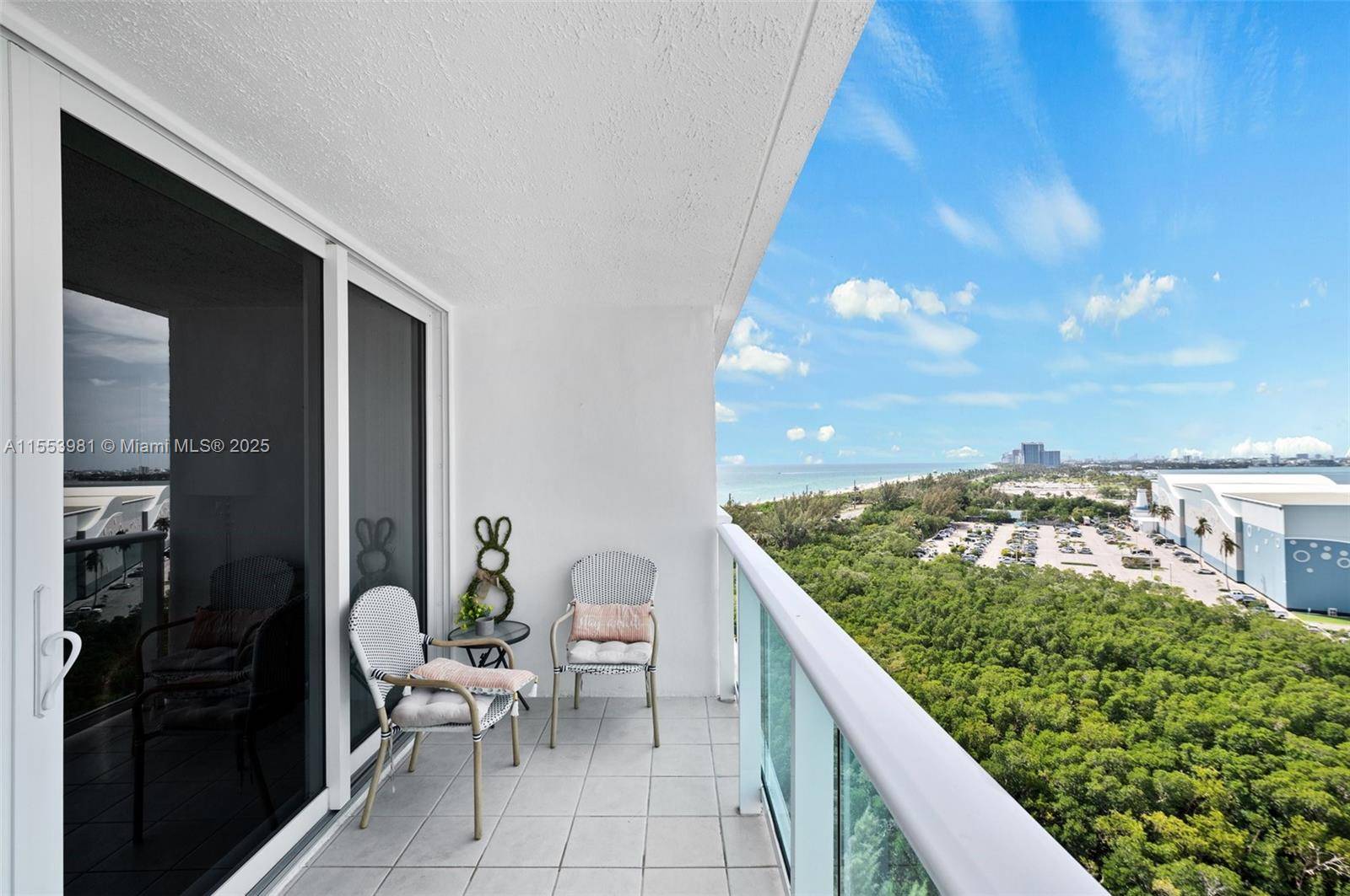 Sunny Isles Beach, FL 33160,100 Bayview Dr #1418