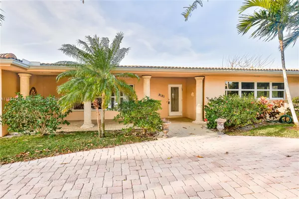 Lighthouse Point, FL 33064,2121 NE 29th St