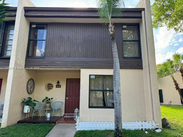Pembroke Pines, FL 33024,1240 NW 99th Ave #63