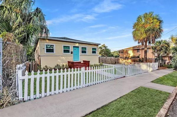 West Palm Beach, FL 33401,719 9th St