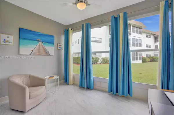 Lauderdale Lakes, FL 33319,4705 NW 35th St #402
