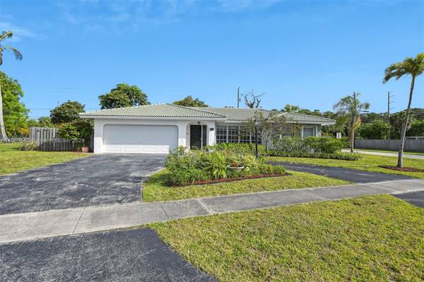 10265 Dorchester Dr,  Boca Raton,  FL 33428