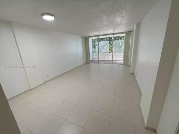 Oakland Park, FL 33309,118 Royal Park Dr #3D