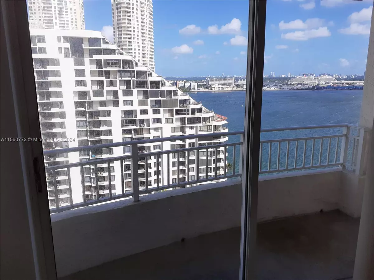 Miami, FL 33131,770 Claughton Island Dr #2007