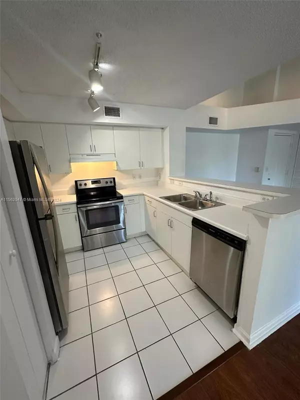 Coconut Creek, FL 33073,4848 N State Road 7 #4306