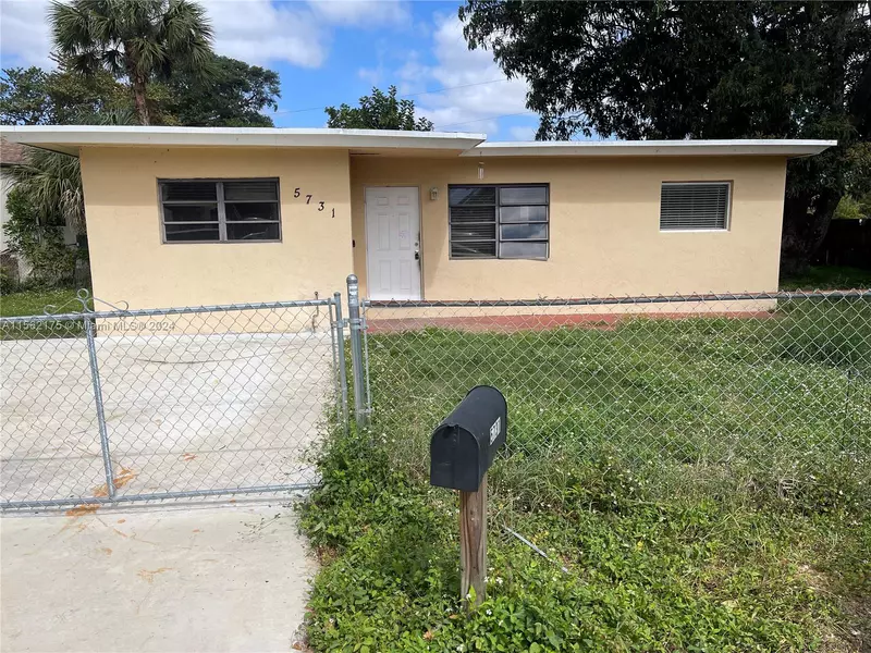 5731 Cleveland St, Hollywood, FL 33021