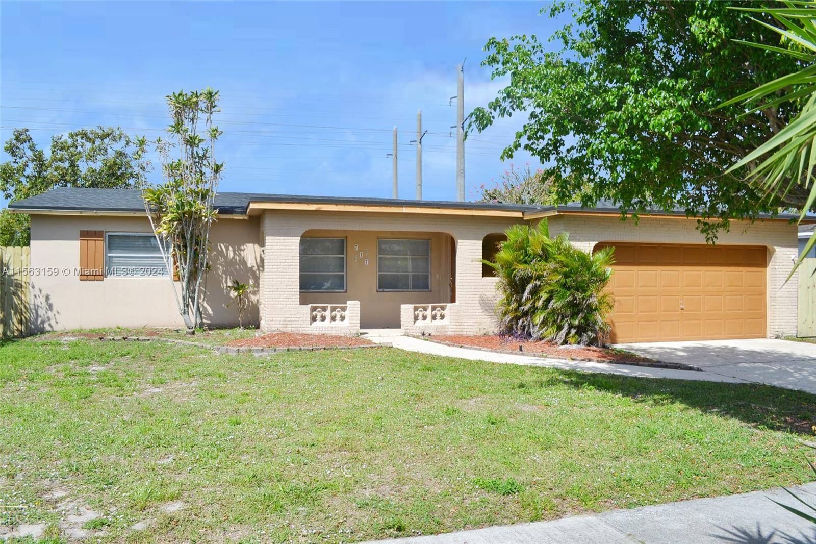 717 NW 70th Way, Margate, FL 33063