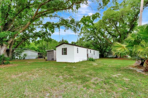 209 Central AVE,  Other City - In The State Of Florida,  FL 33868