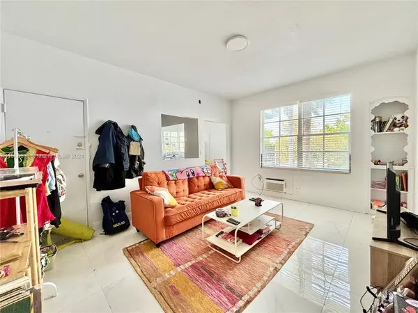 1005 Meridian Ave #6,  Miami Beach,  FL 33139