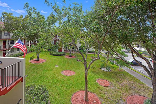 151 SW 135th Ter #302T, Pembroke Pines, FL 33027