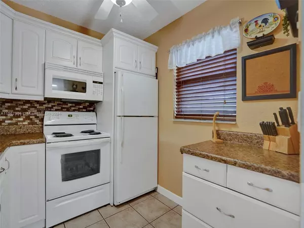 Lauderdale Lakes, FL 33319,3531 NW 50th Ave #506