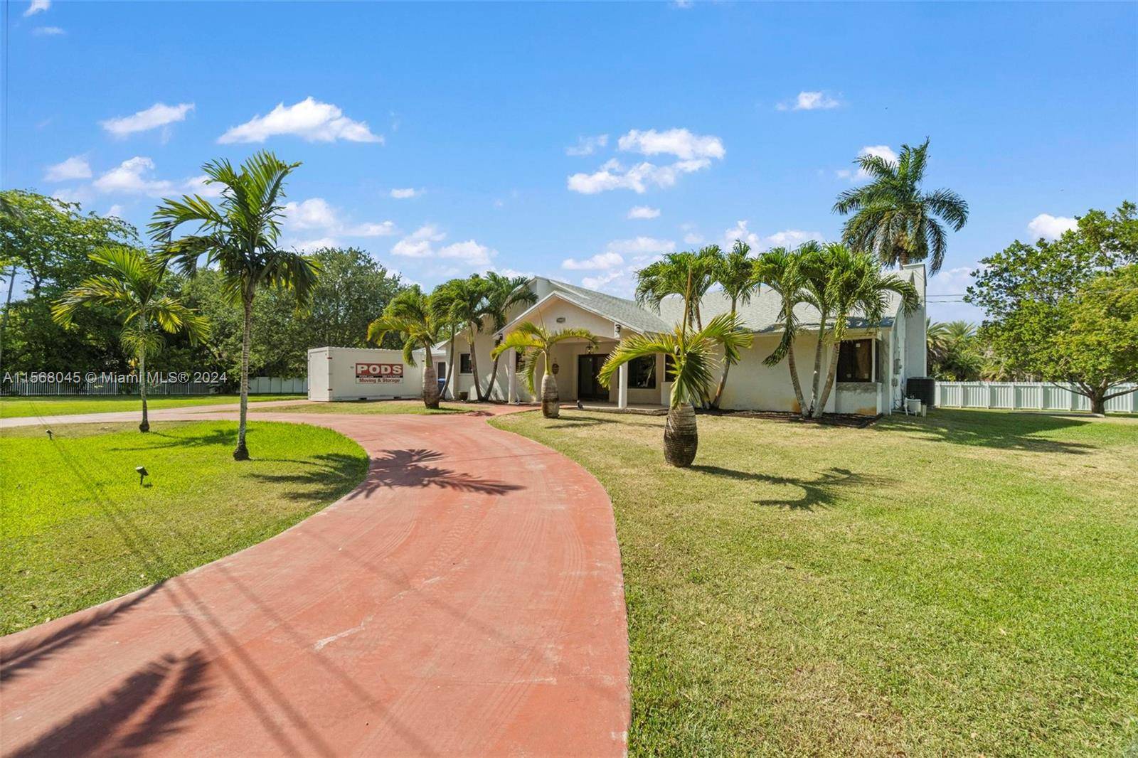 Pembroke Pines, FL 33029,19800 SW 14th Ct